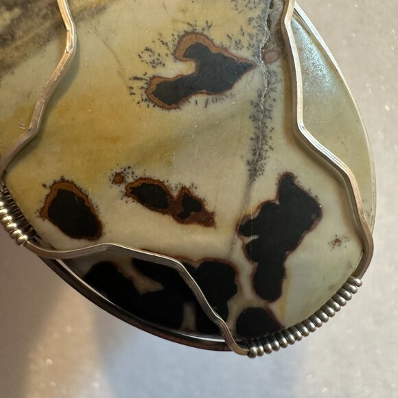 ARTISAN SILVER AND STONE NECKLACE - Picture 3 of 5